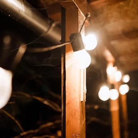 شقة Mandulas A Kishaz Dezsaval Es Kilatassal A Balatonra Balatongyörök