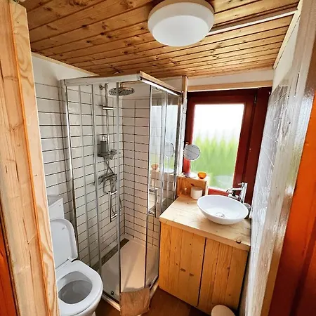 Apartmán Mandulas A Kishaz Dezsaval Es Kilatassal A Balatonra *